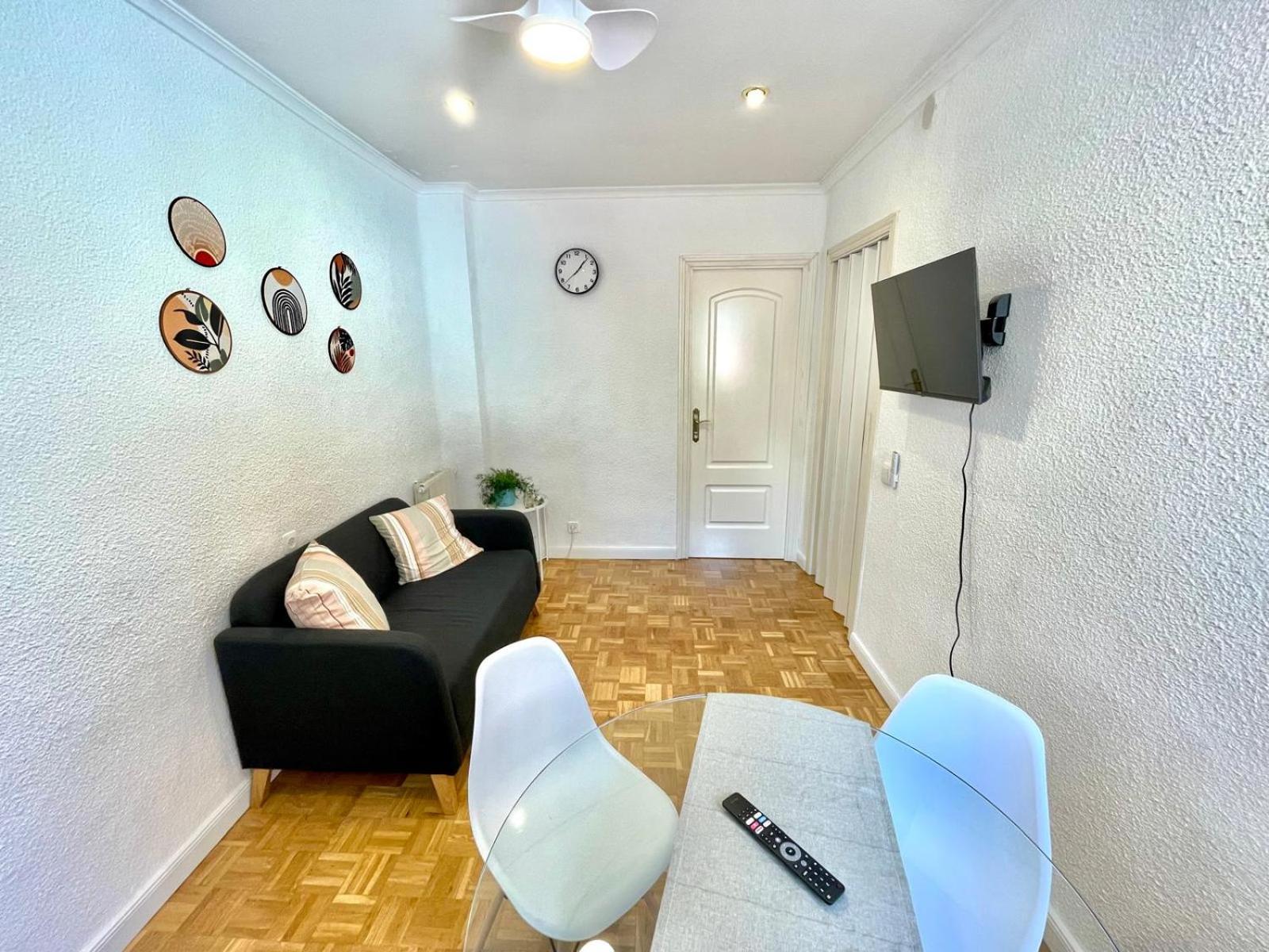 Acogedor Apartamento En Tetuan Madrid Exterior photo